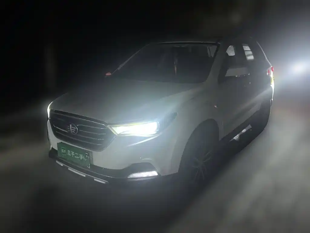 Besturn X40 2018 2018 Internet Celebrity Edition 1.6L Manual Smart Connect