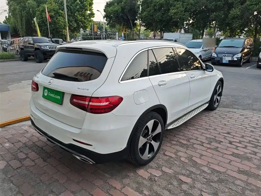 Mercedes-Benz GLC 2018 GLC 300 4MATIC Dynamic фото 7
