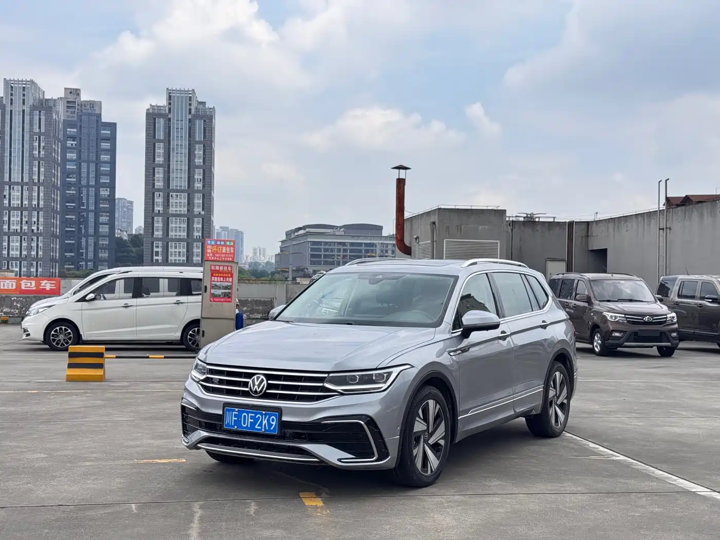 Volkswagen Tiguan L 2023 Facelift 330TSI Auto FWD R-Line Premium