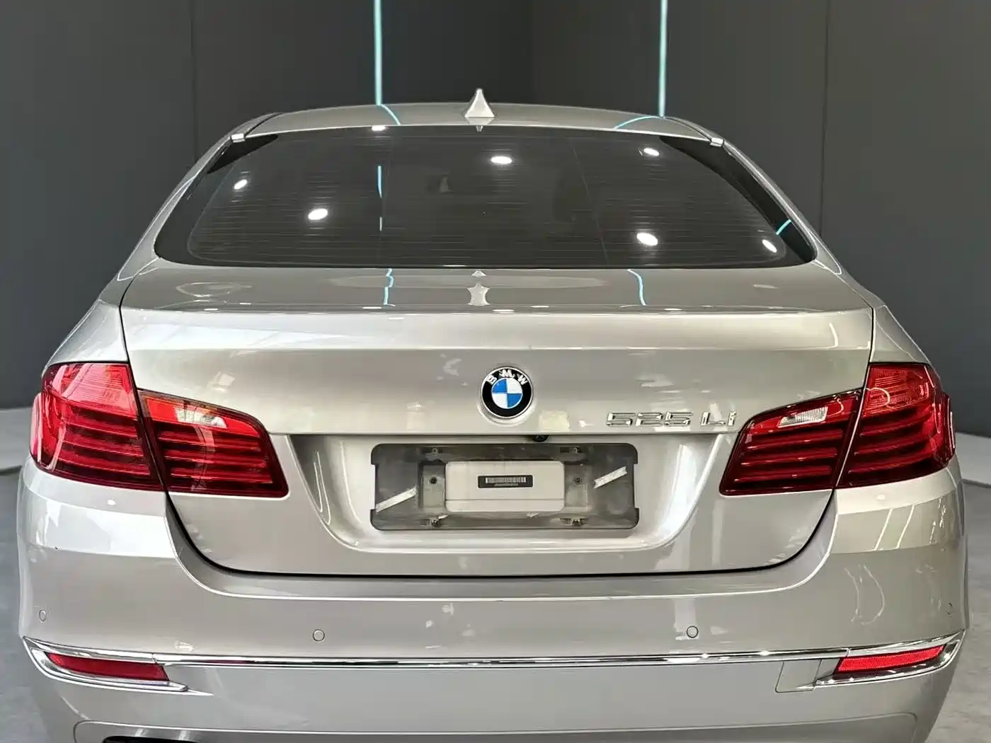 BMW 5 Series 2017 525Li Luxury Design Package фото 7