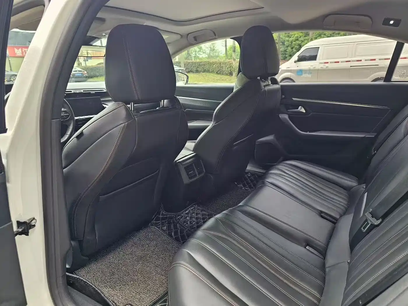 Peugeot 508 2019 508L 400THP PureTech Driving Control Edition China VI фото 6