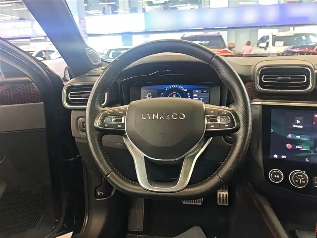 Lynk & Co 03 2019 2.0TD Auto Power Pro Version фото 11