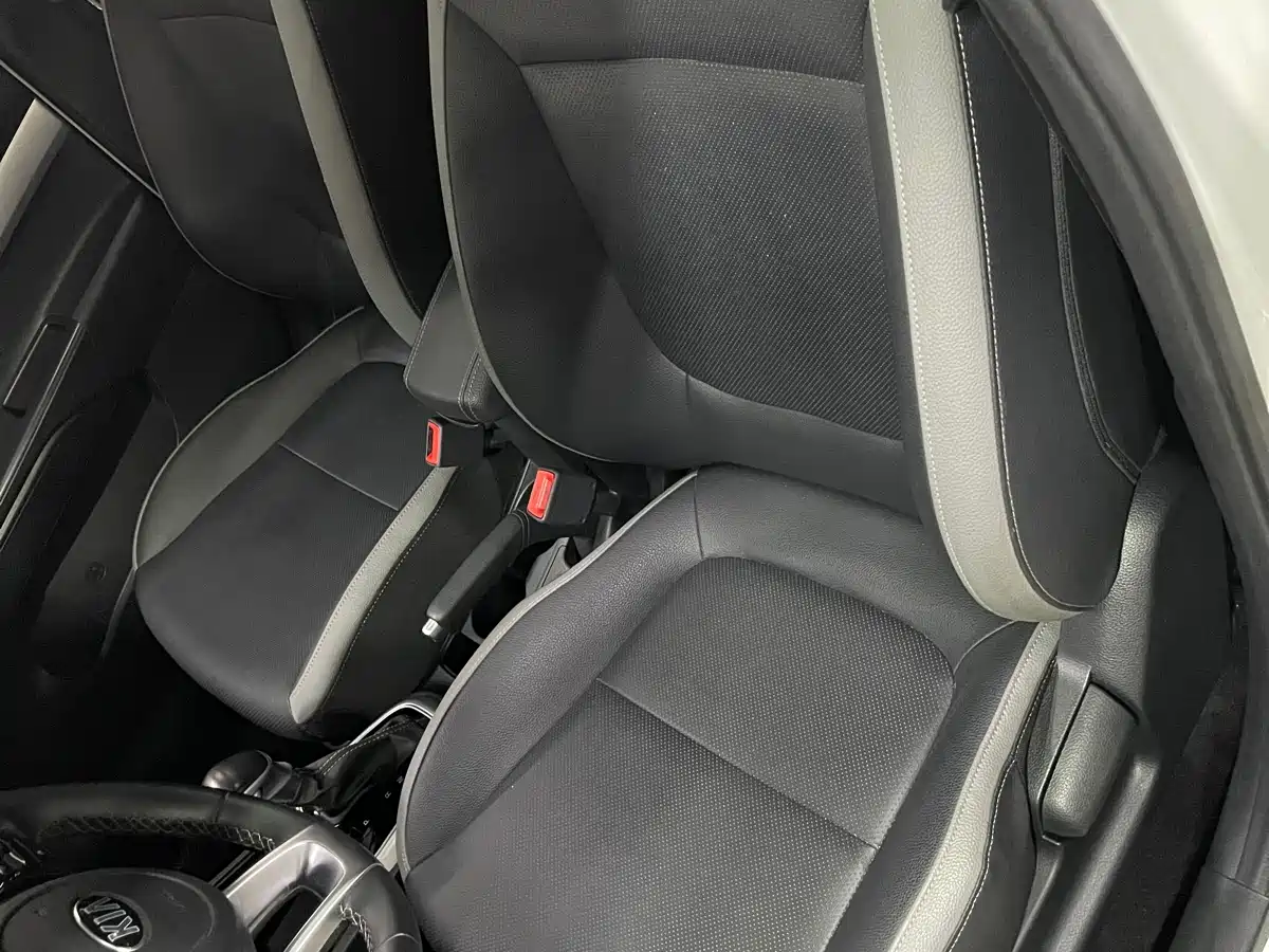 Kia KX1 2021 1.4L CVT Fun Sunroof Version фото 15