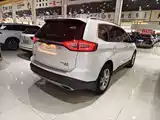 Фото 16 - Ford Edge
