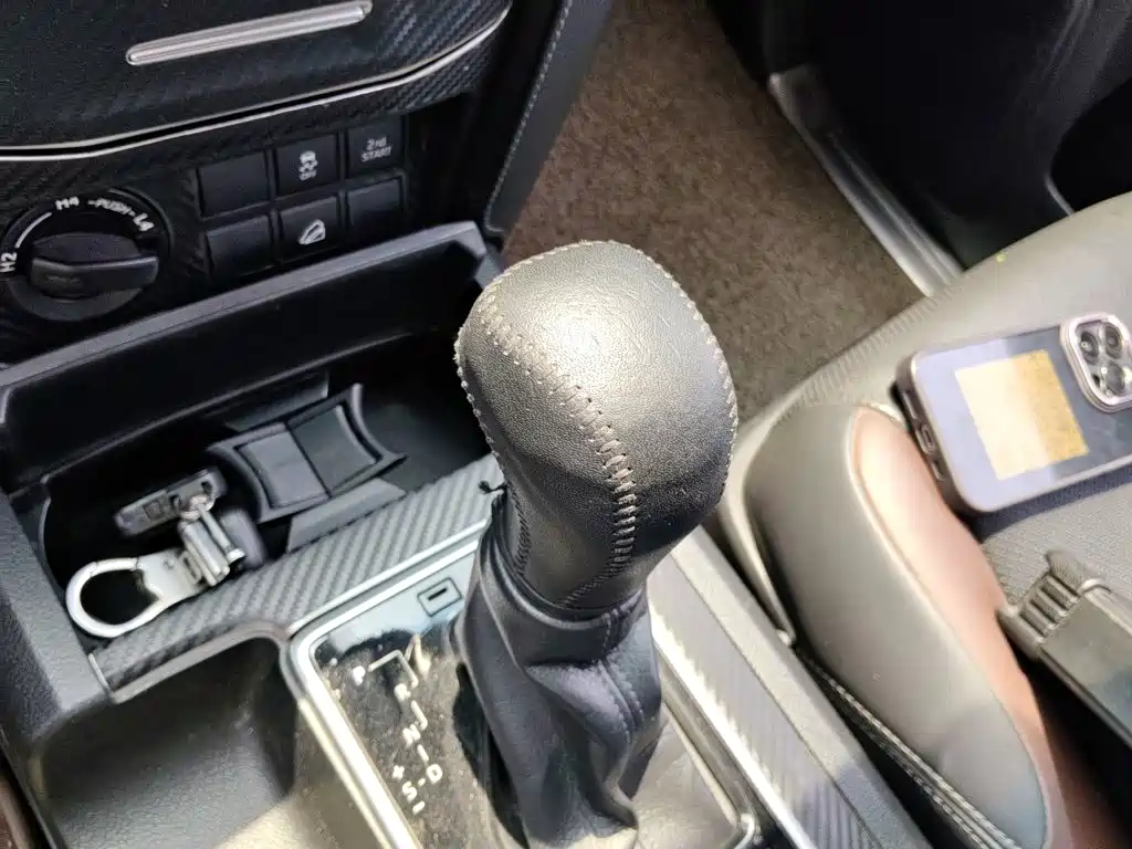 Toyota Prado 2020 2019 3.5L Automatic TX-L Zunxiang Edition with Rear-mounted Spare Tire