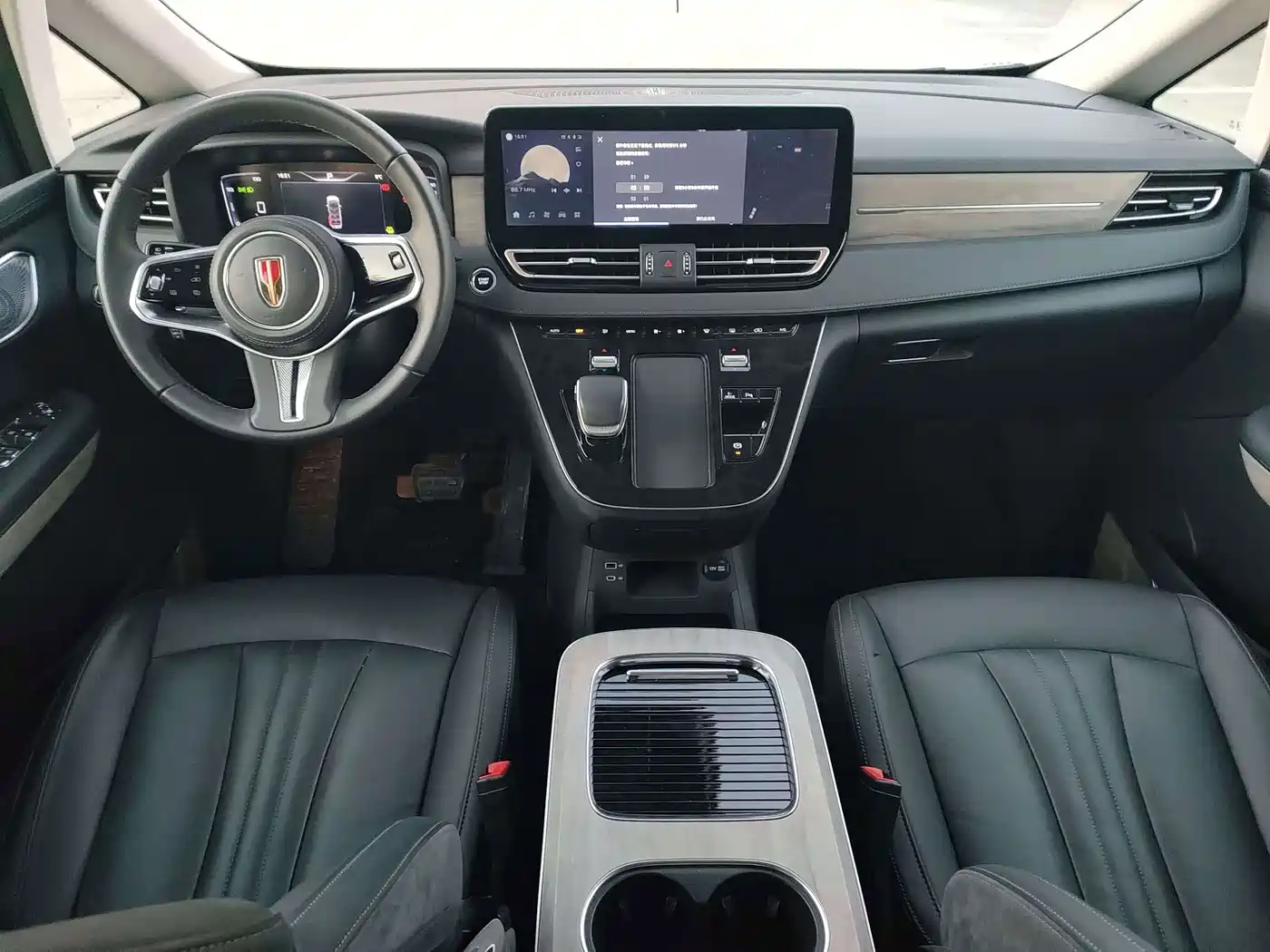 Hongqi HQ9 PHEV 2024 2024 Model 2.0T AWD Business Edition