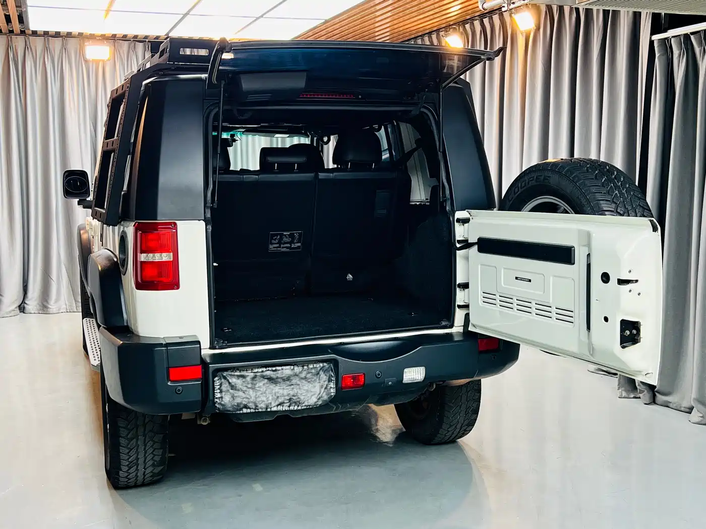 BAIC ORV Beijing Offroad BJ40 2016 Model 40L 2.3T Automatic 4WD Exclusive фото 7