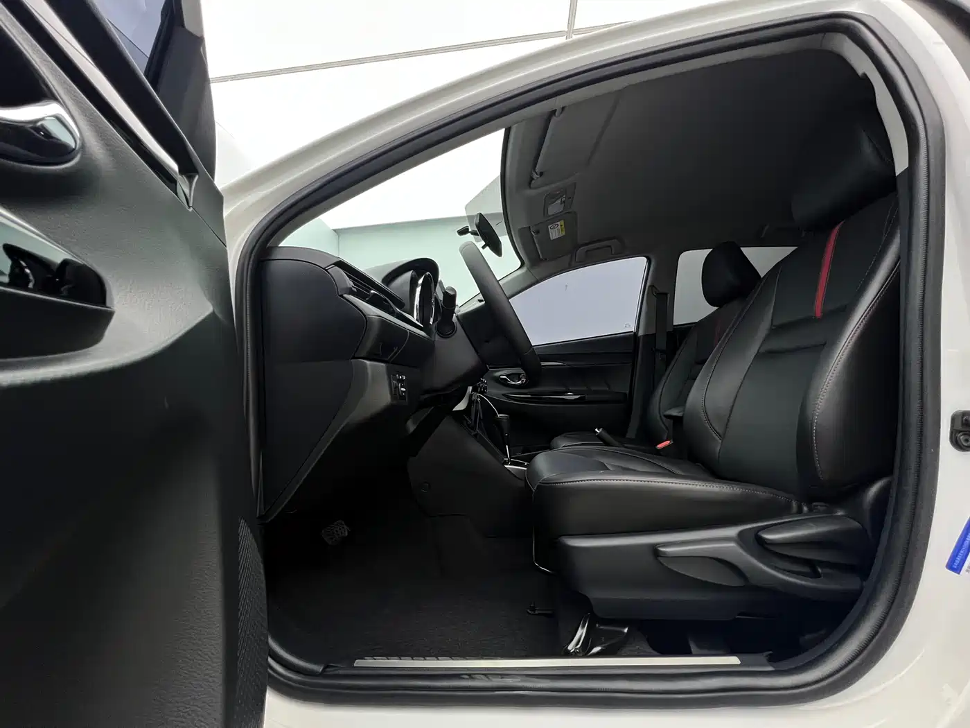 Toyota YARiS L Zhi Xuan 2021 Zhi Xuan X 1.5L CVT Luxury Edition фото 19