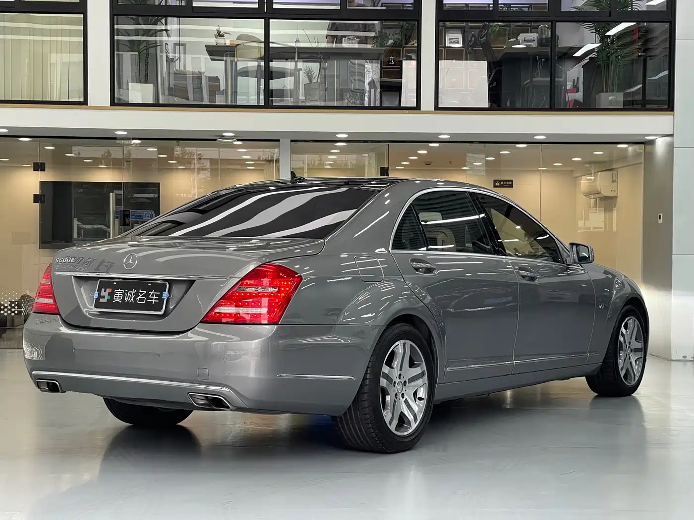Mercedes-Benz S-Class 2012 S 600 L Grand Edition фото 5