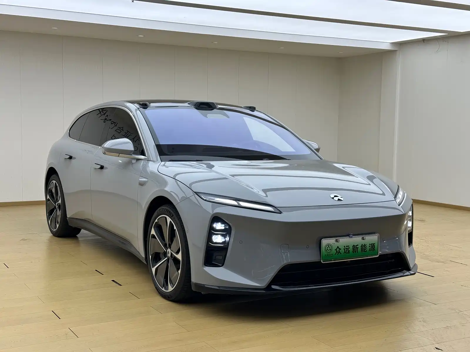 Фото 3 - NIO ET5T