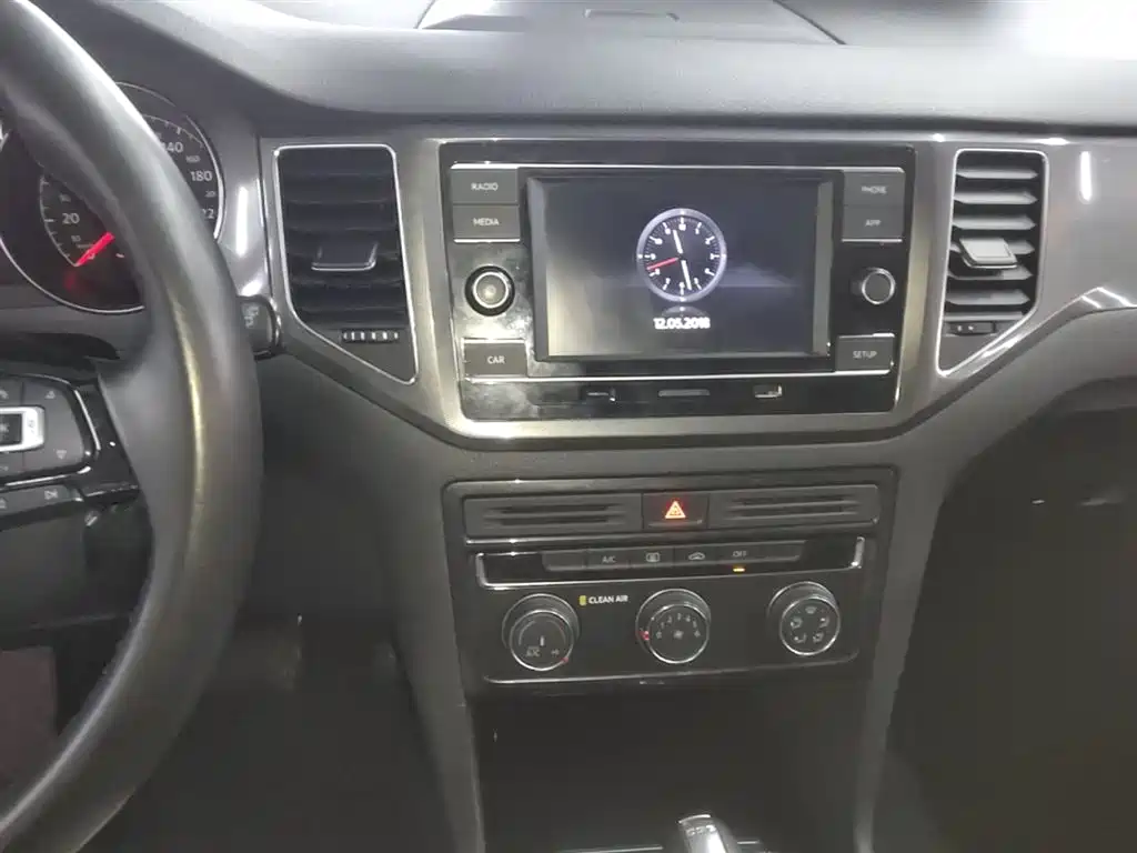 Volkswagen Golf Sportsvan 2018 230TSI Automatic Progressive фото 13