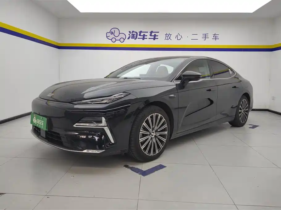 Geely Galaxy Galaxy Xingyao 8 2025 Model 130km EM-i Flagship Edition