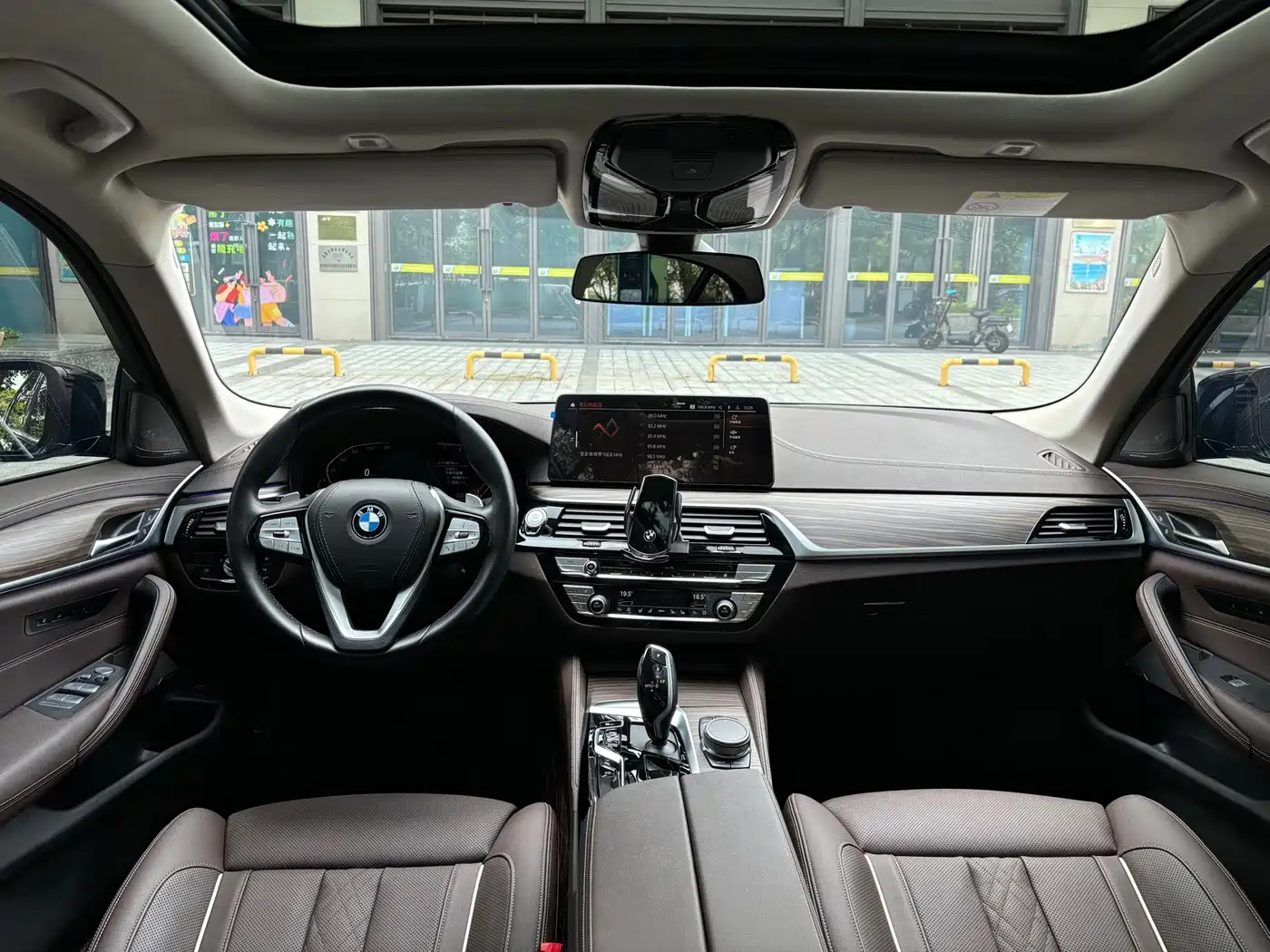 BMW 5 Series, миниатюра 5