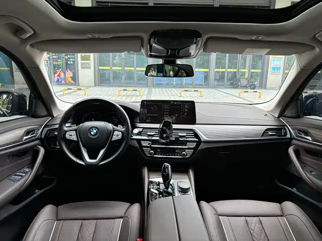 BMW 5 Series 2022 Facelift II 530Li Luxury Trim Premium Package — фото 5