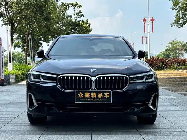BMW 5 Series 2022 Facelift II 530Li Luxury Trim Premium Package — фото 2