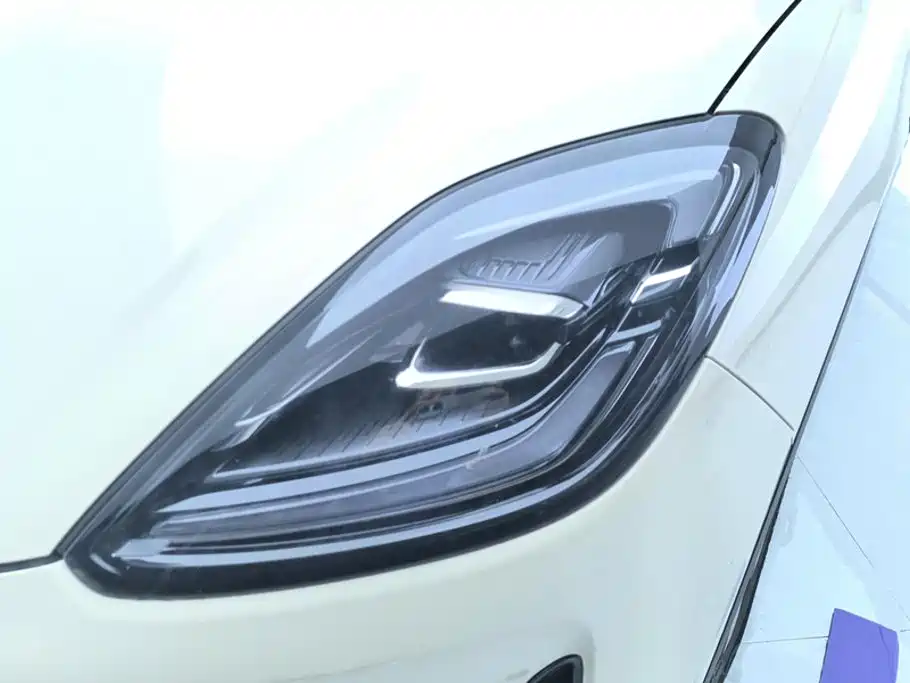 Wuling Motors Wuling Bingo S 2026 2025 Model 325km Premium Edition