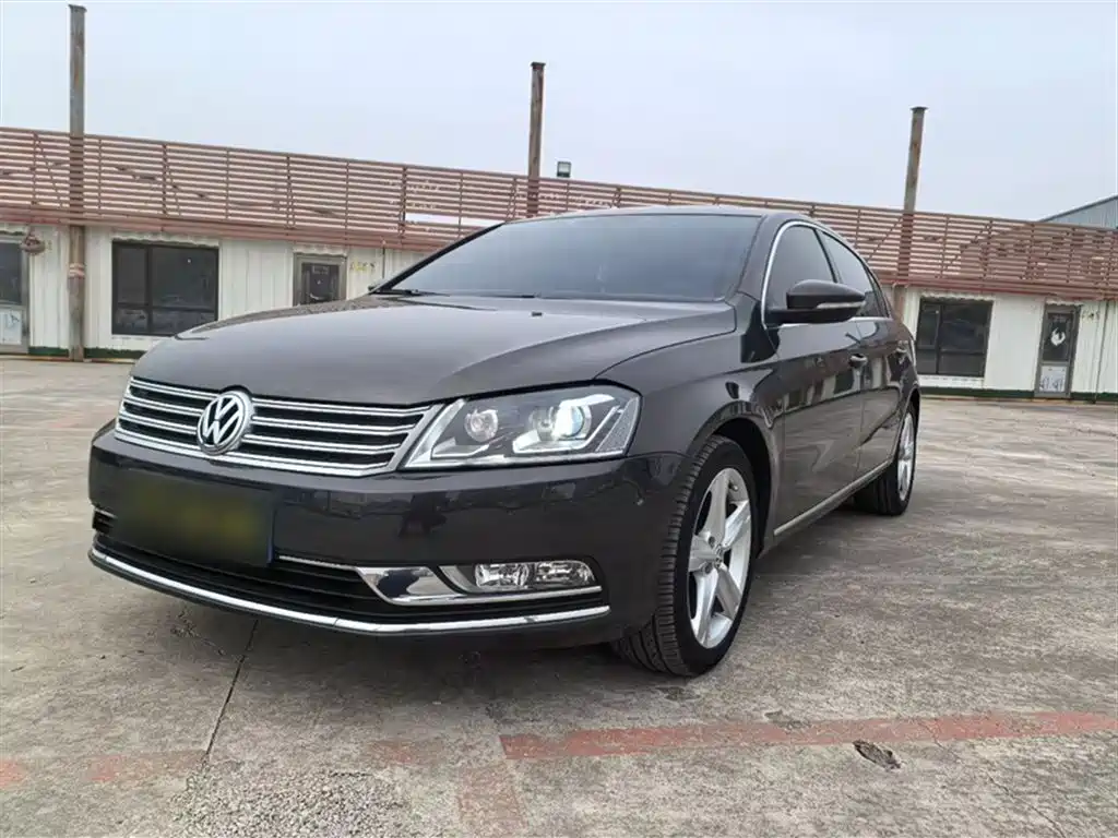 Volkswagen Magotan 2015 Facelift 1.8TSI Premium фото 9