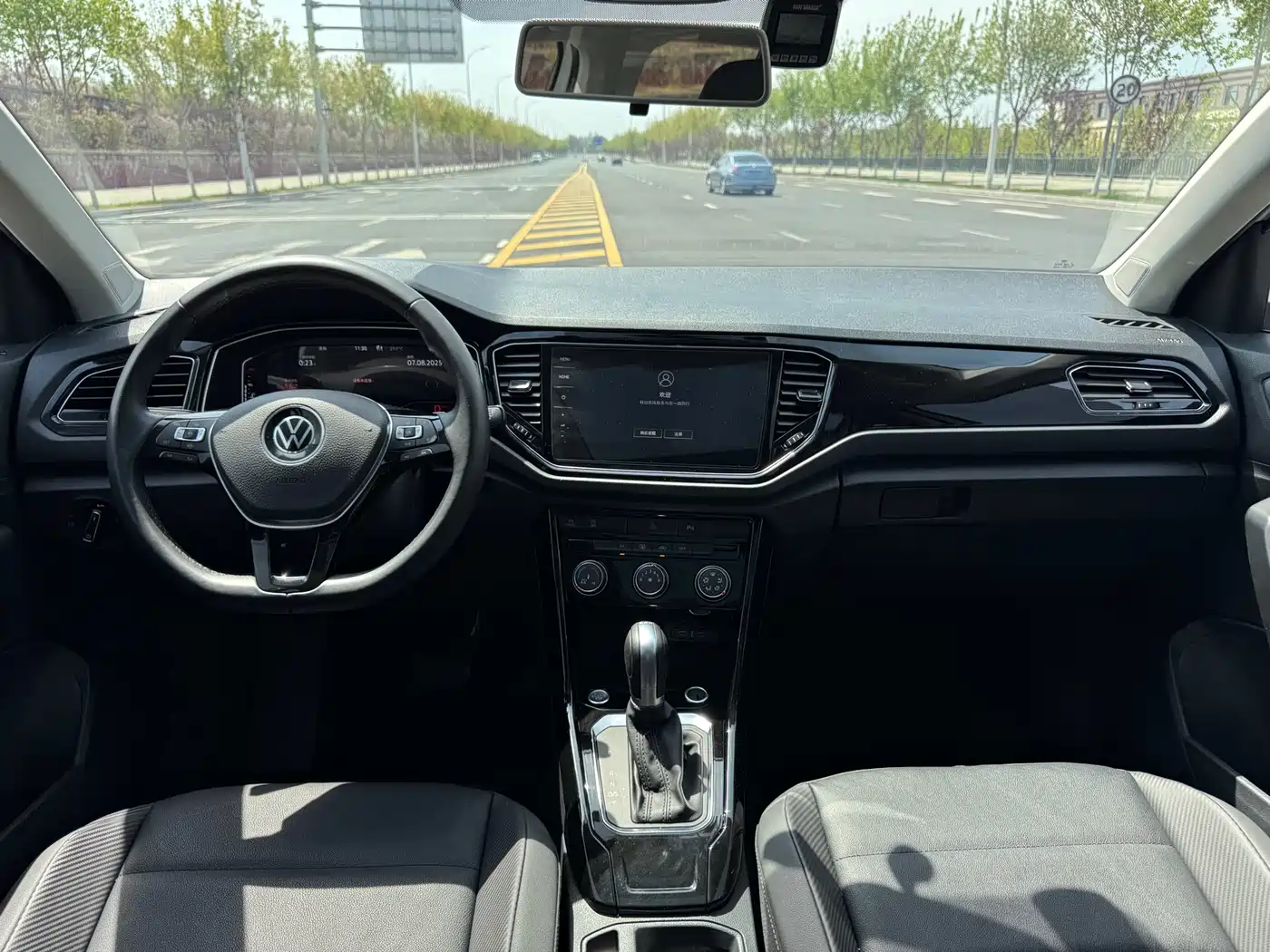 Volkswagen T-ROC 2022 280TSI DSG 2WD Comfort PLUS фото 13