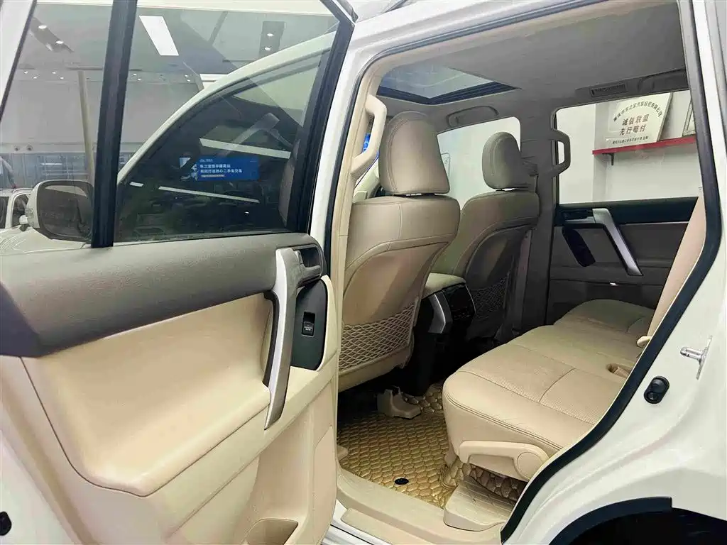 Toyota Prado 2019 2019 3.5L Automatic TX-L Zunxiang Edition with Rear-mounted Spare Tire
