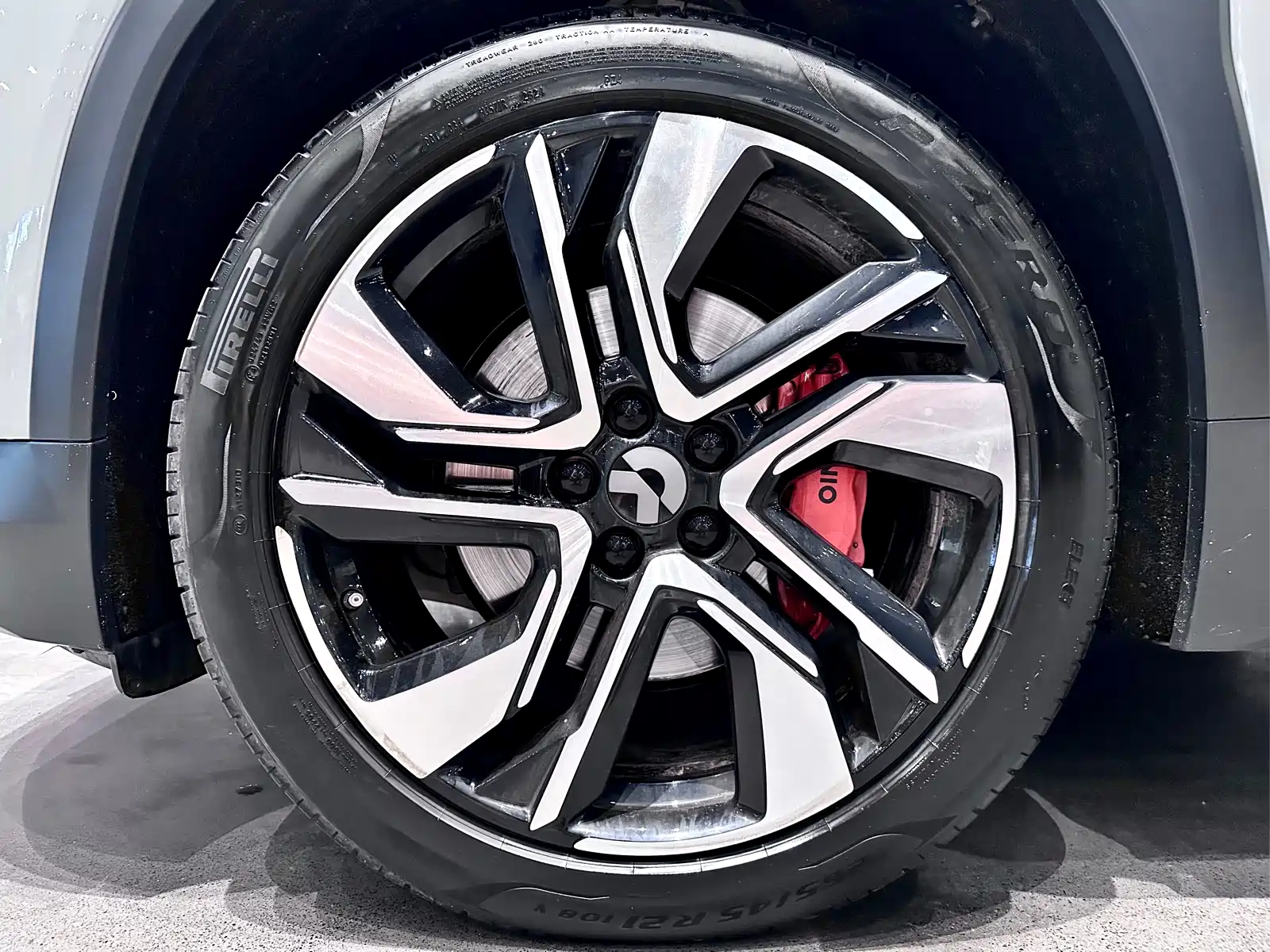 Фото 8 - NIO EC6