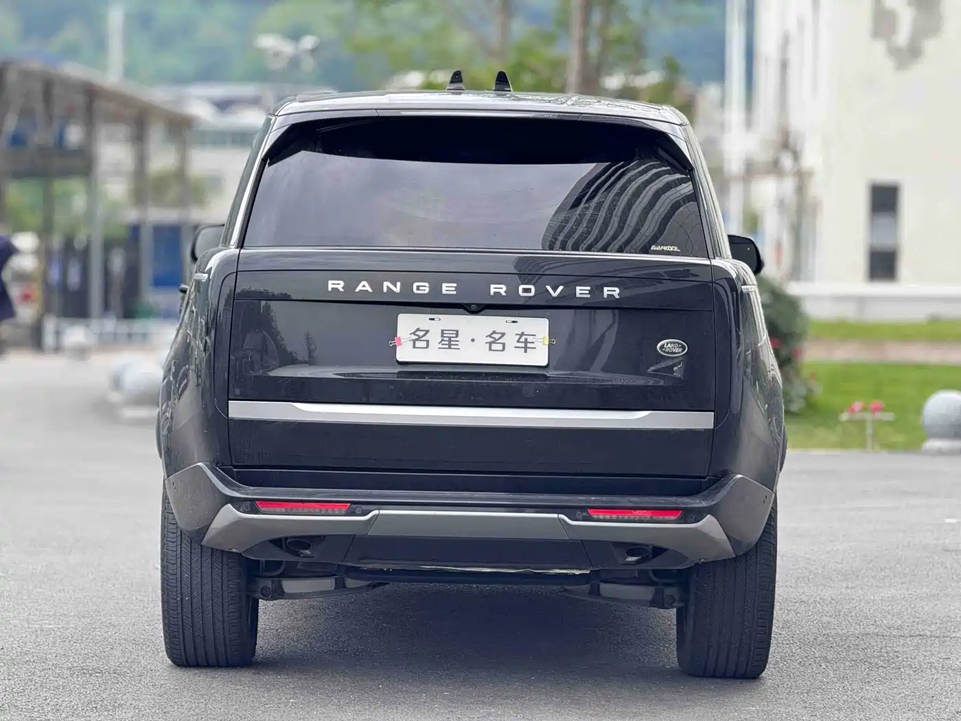 Land Rover Range Rover 2023 3.0 L6 400PS Genesis Extended Version фото 7