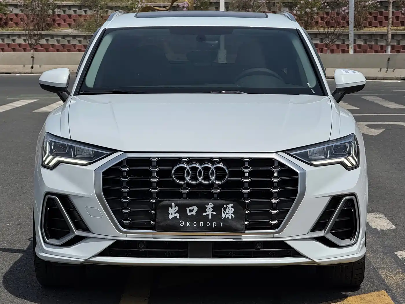 Audi Q3 2021 35 TFSI Fashion Sport фото 2