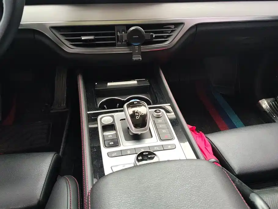 BYD Tang New Energy 2018 DM 2.0T AWD Smart Connection Genesis Edition 7-Seater China V фото 16