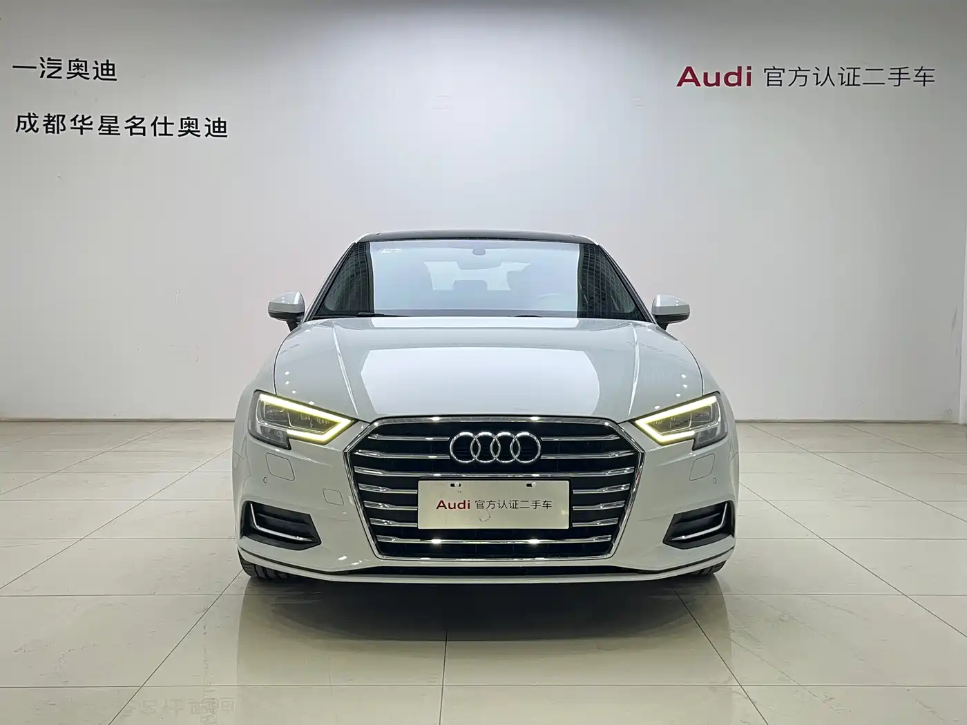Audi A3 2018 30th Anniversary Limousine 35 TFSI Style фото 2