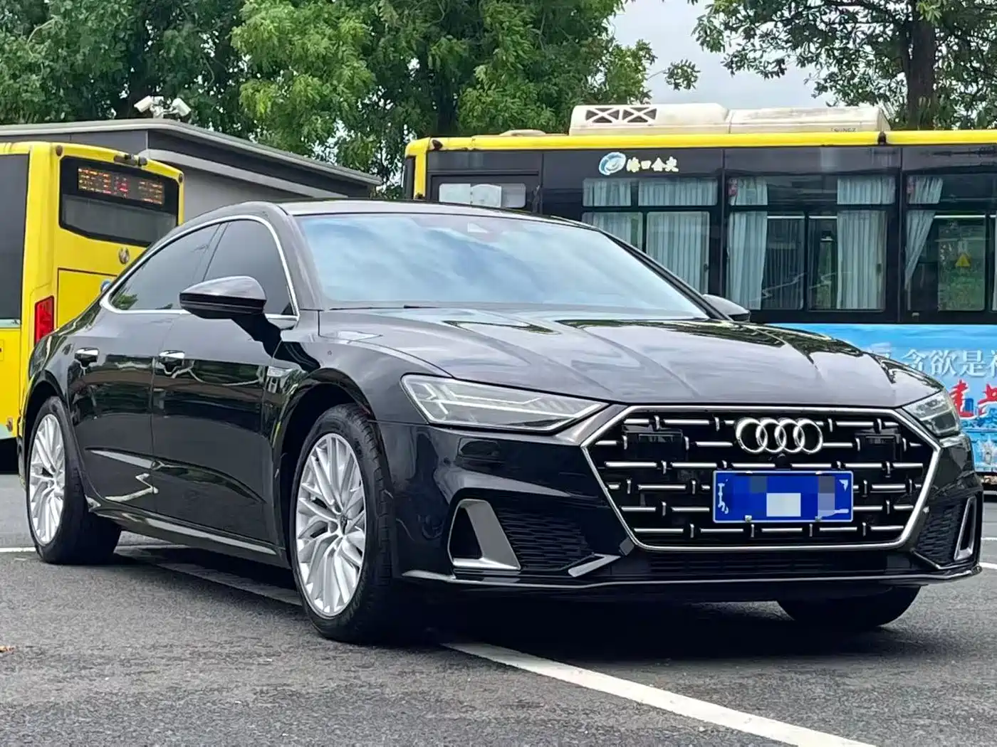 Audi A7L 2024 45TFSI S-line Dream Edition Crystal Package фото 3