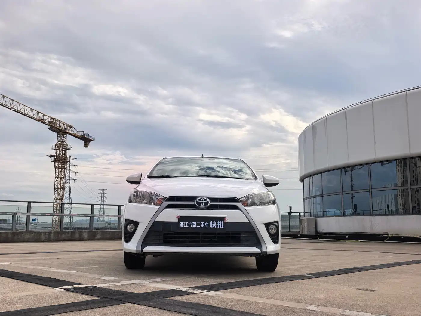 Toyota YARiS L Zhi Xuan 2015 1.5G Auto Sunroof Special Edition фото 2