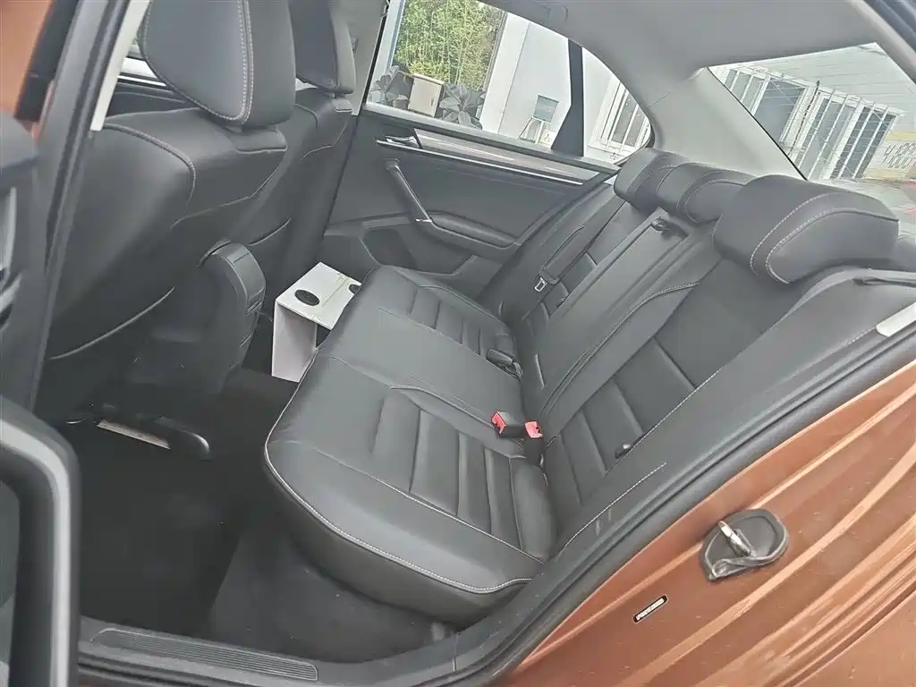 Volkswagen Bora 2018 1.5L Automatic Comfort фото 13