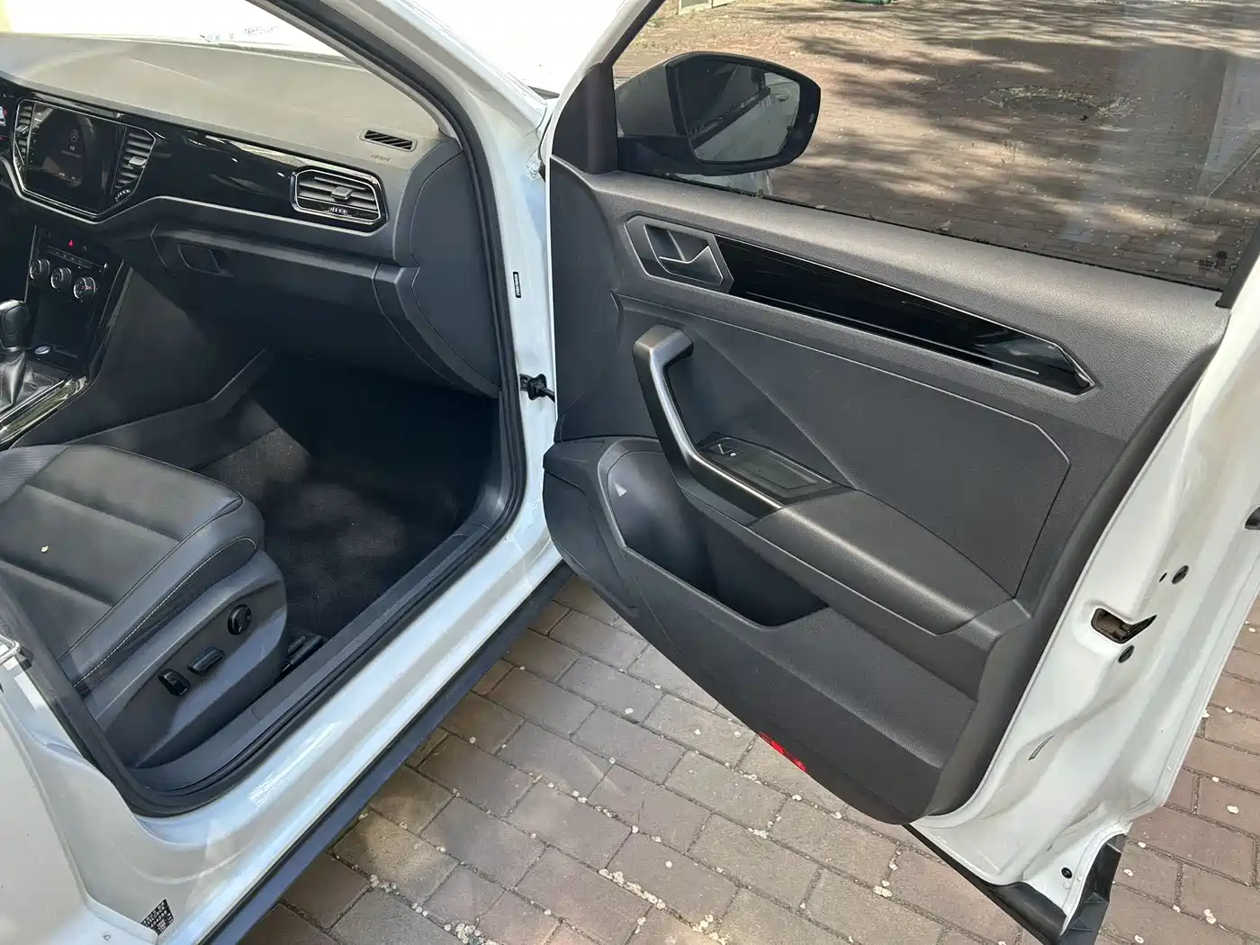 Volkswagen T-ROC 2022 280TSI DSG 2WD Comfort PLUS фото 12
