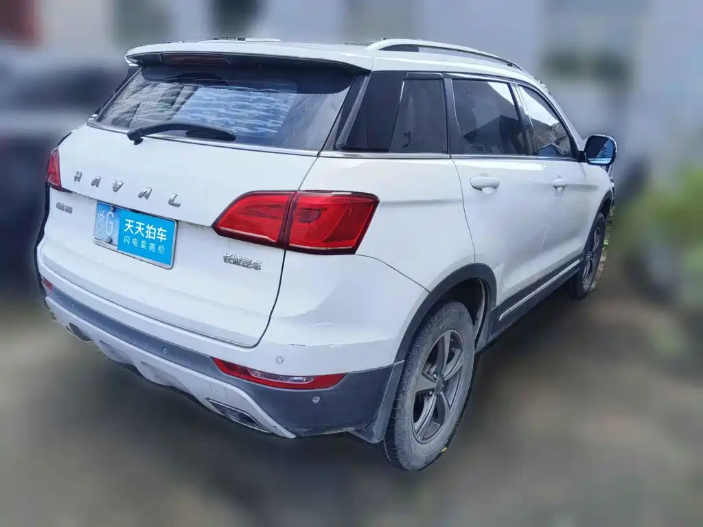 Photo 5 - Haval H6 Coupe