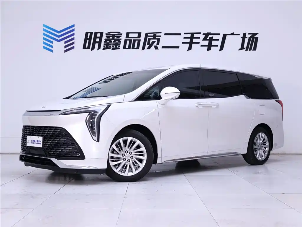 Buick Century 2024 2023 2.0T 7-Seater World Edition
