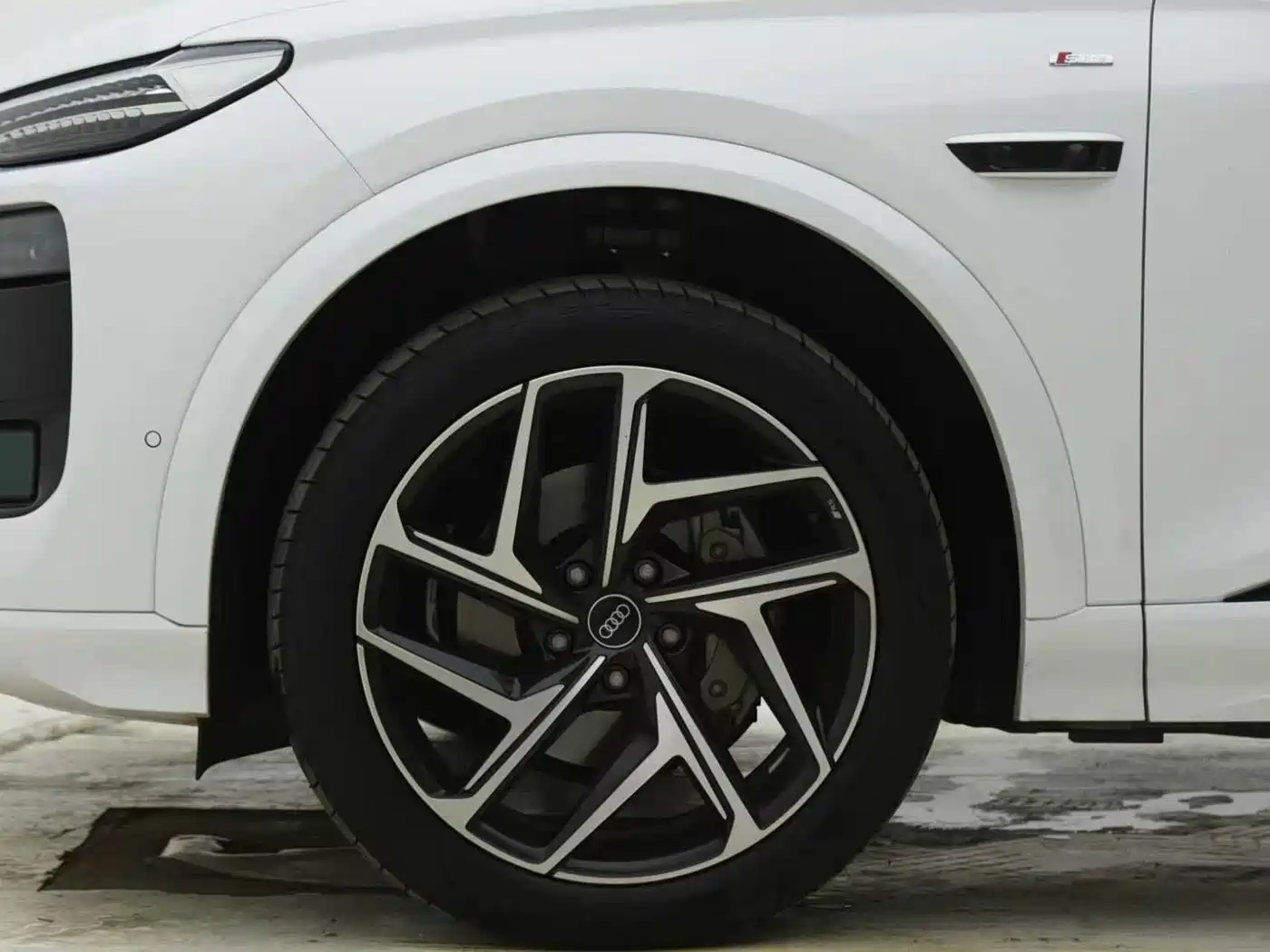 Audi Q6L e-tron 2025 2025 Model Pioneer Edition