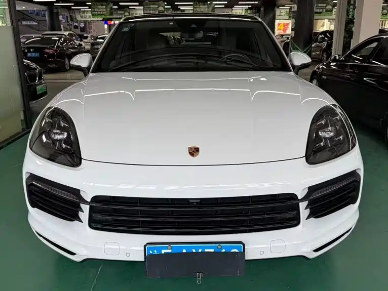 Porsche Cayenne 2019 Cayenne Coupé 3.0T фото 2