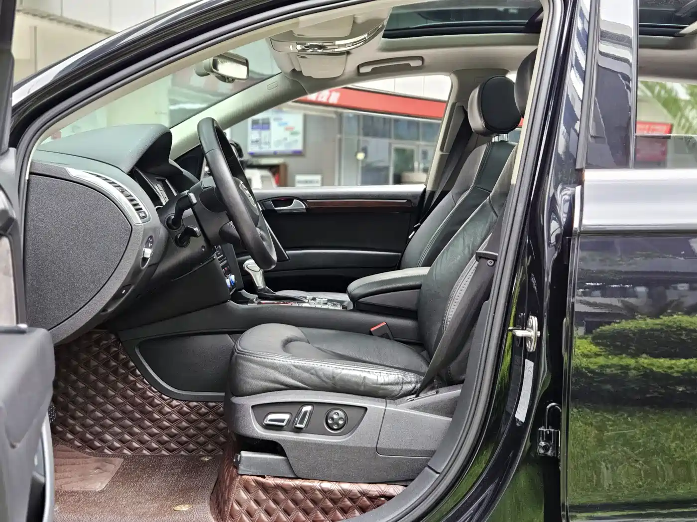 Audi Q7 2012 3.0 TFSI Technology (200kW) фото 6