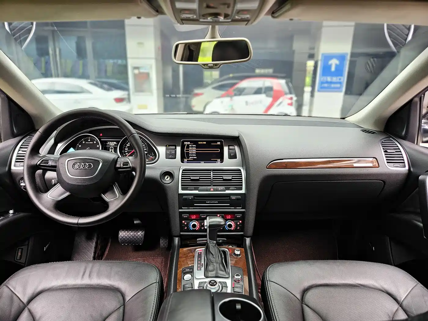 Audi Q7 2012 3.0 TFSI Technology (200kW) фото 7