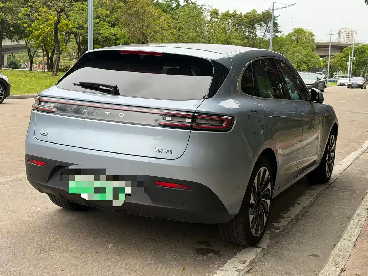 AITO Wenjie AITO M5 2023 Extended Range AWD Smart Drive Edition фото 6
