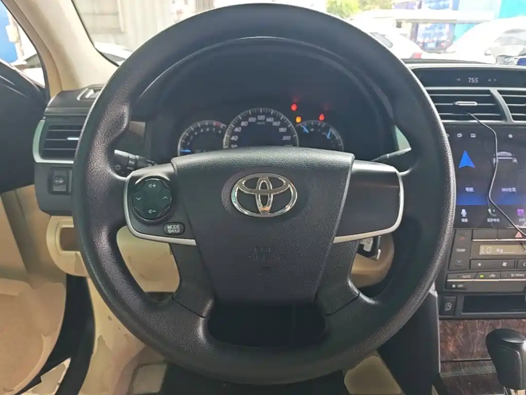 Toyota Camry 2017 2016 2.0E 10th Anniversary Elite Edition