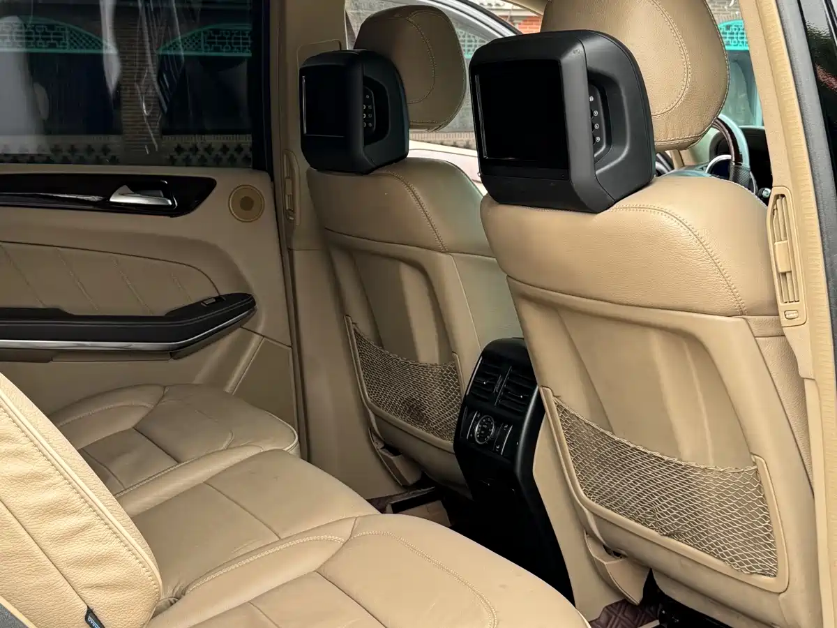 Mercedes-Benz GL-Class фото 10