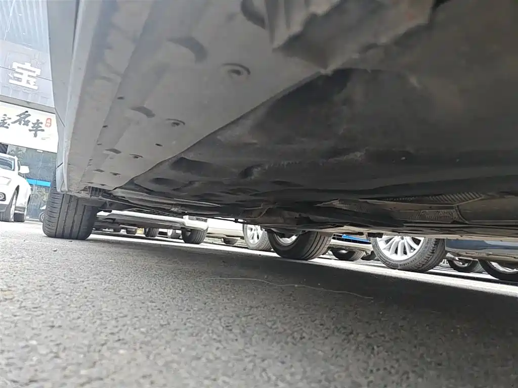 BMW X1 2016 sDrive18Li Premium Model фото 21