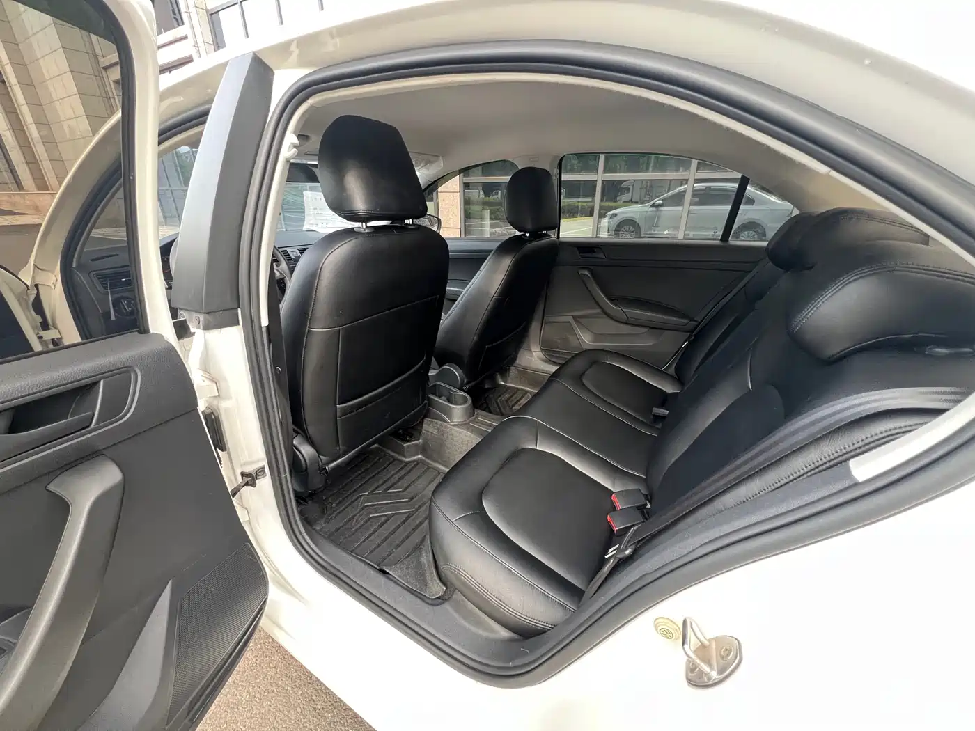 Volkswagen Santana 2021 1.5L Automatic Comfort Edition фото 8
