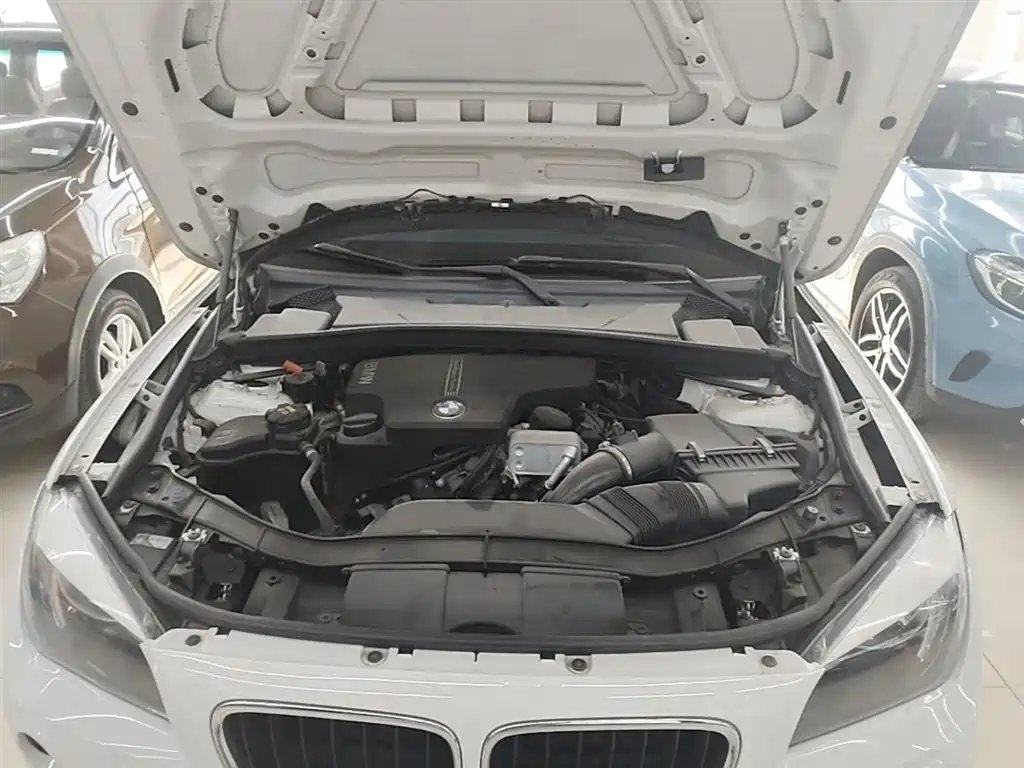 BMW X1 2014 sDrive18i Fashion Edition фото 20