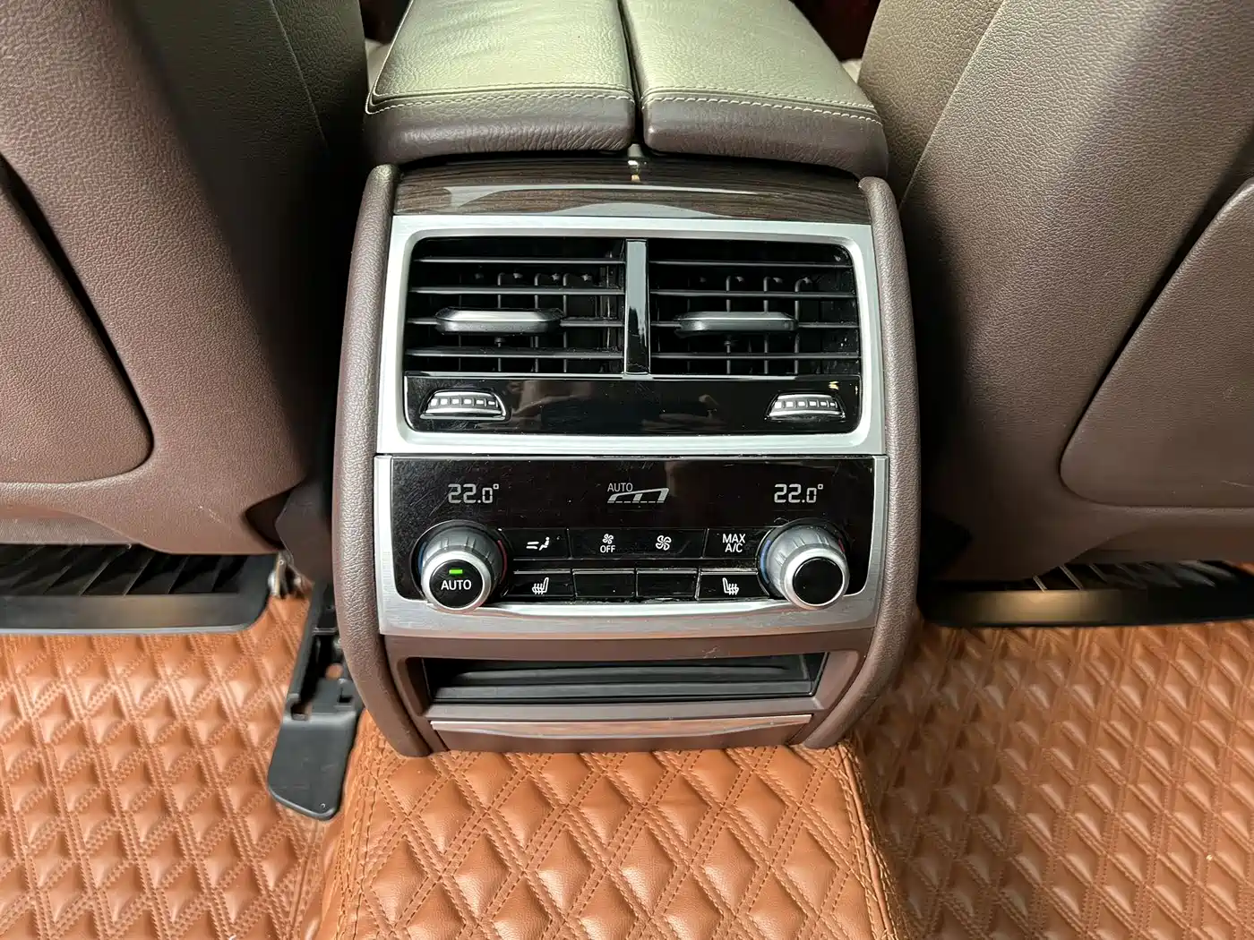 Photo 12 - BMW 7 Series