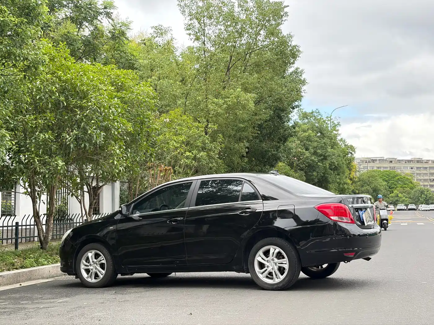 BYD Surui 2015 2015 1.5L Automatic Flagship Model