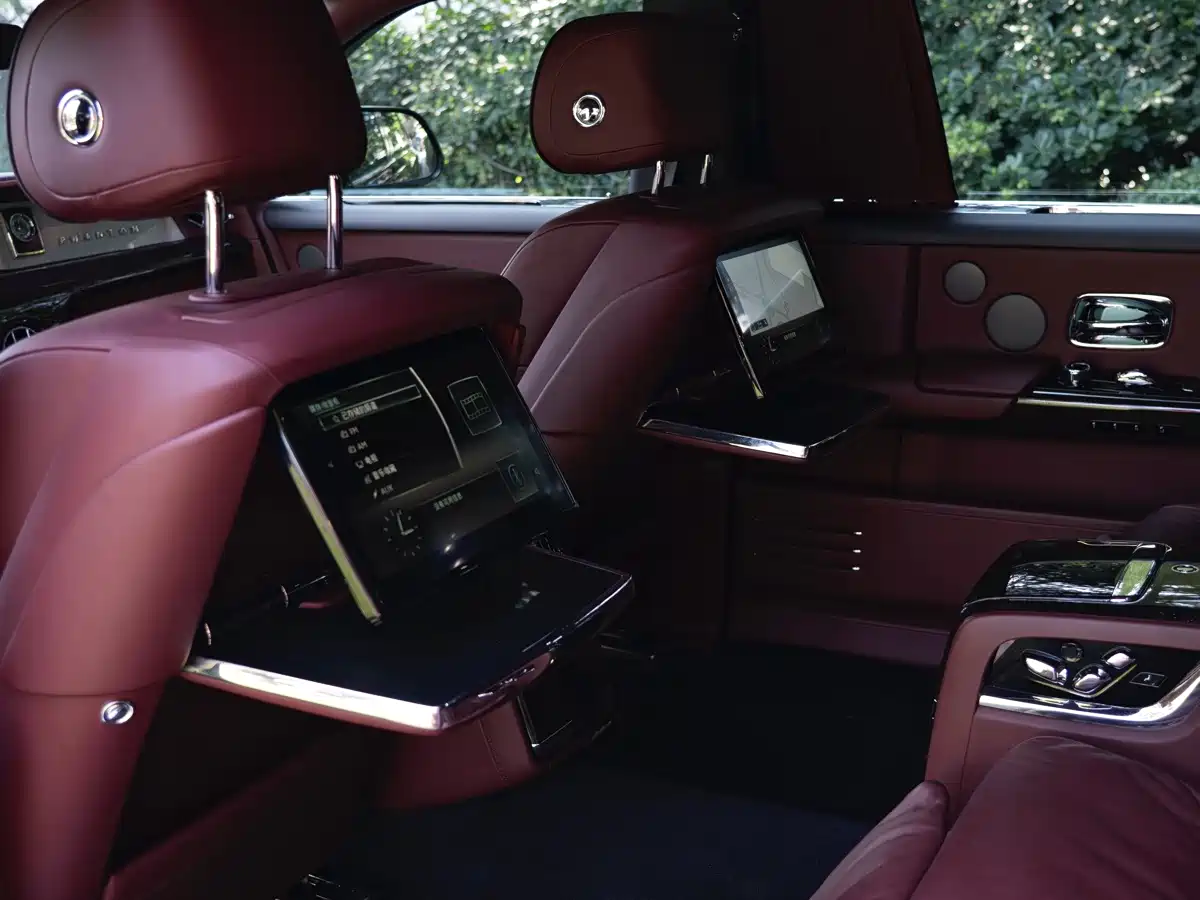 Фото 30 - Rolls-Royce Phantom