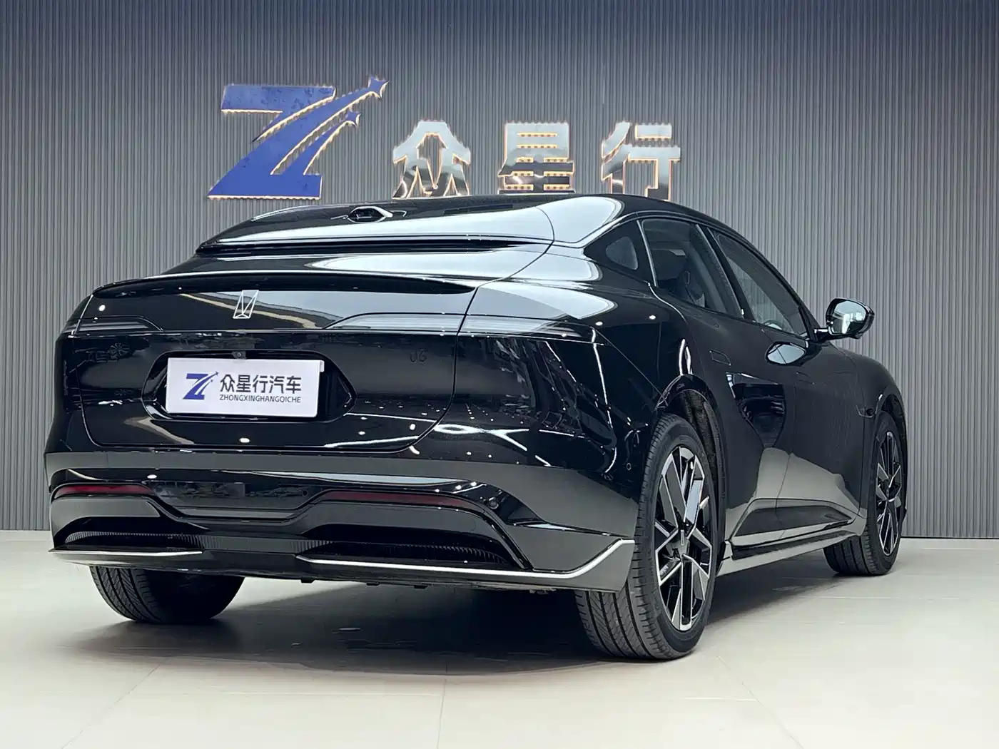 2026 Avatr 06