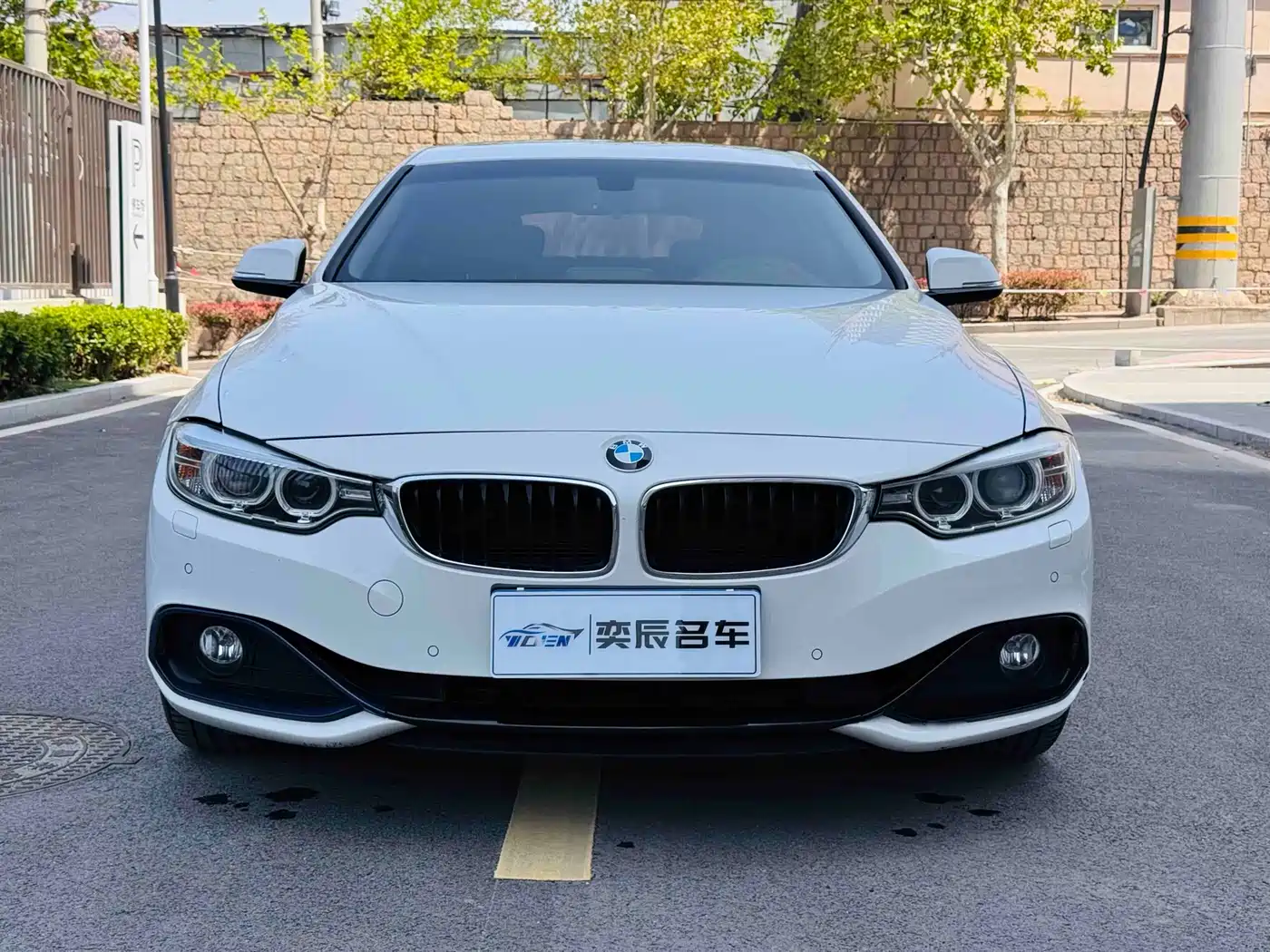 BMW 4 Series 2014 420i Gran Coupe Fashion Edition фото 2