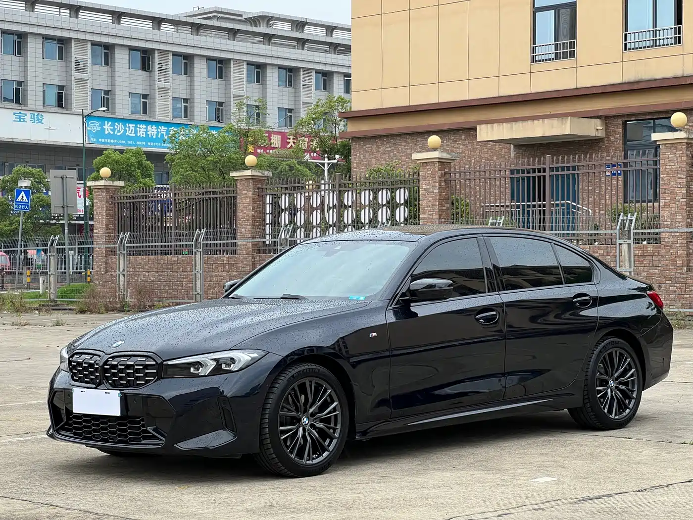 BMW 3 Series 2023 325Li M Sport Black Night Package